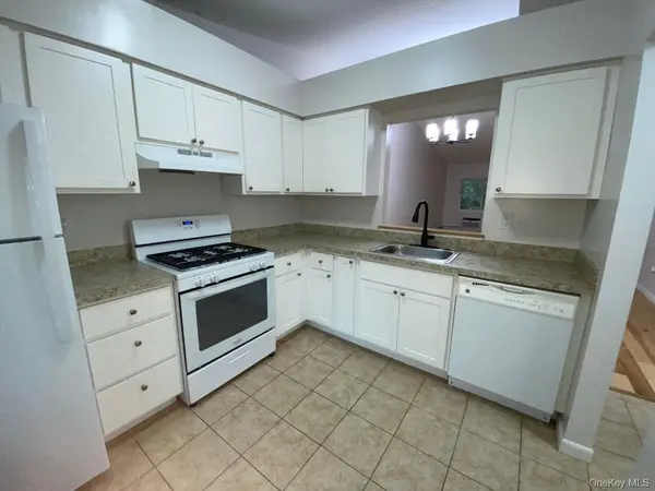 85 N Middletown RD #D2, Nanuet, NY 10954