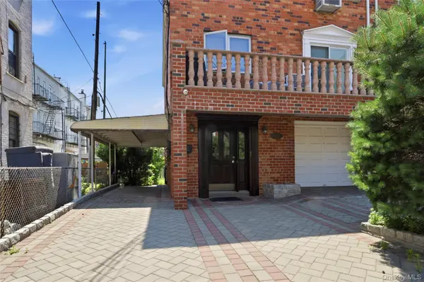 2511 44th ST, Astoria, NY 11103