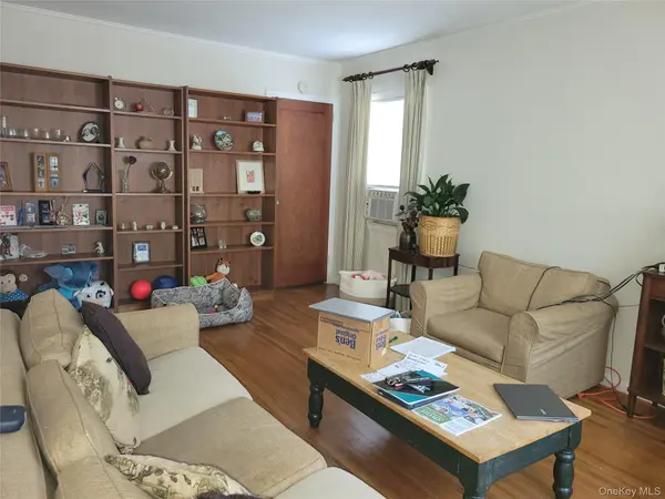 84-18 Commonwealth BLVD, Bellerose, NY 11426