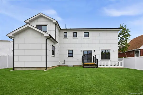 1104 Washington AVE, Westbury, NY 11590