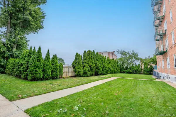 22 Mulford #2D, Hempstead, NY 11550