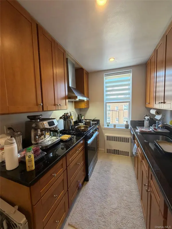 42-45 Kissena BLVD #6J, Flushing, NY 11355