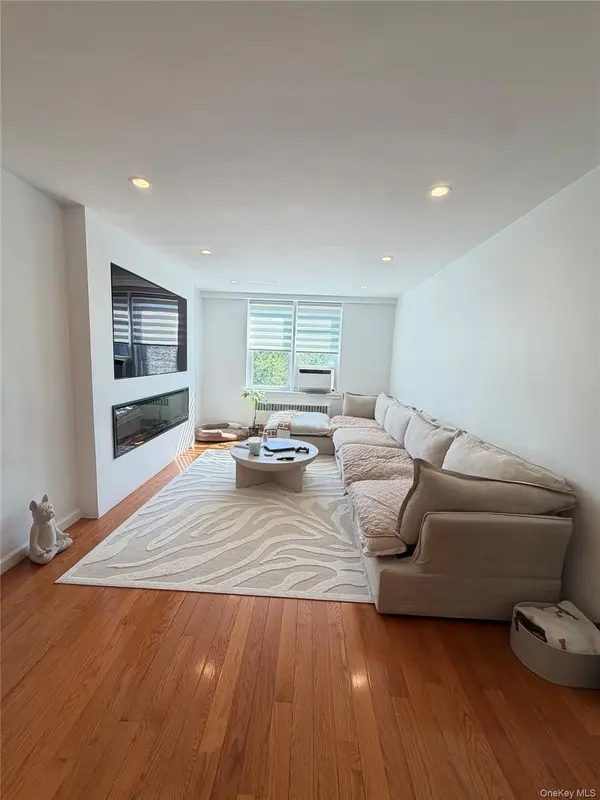 42-45 Kissena BLVD #6J, Flushing, NY 11355