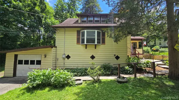 59 Becker ST, Lake Peekskill, NY 10537