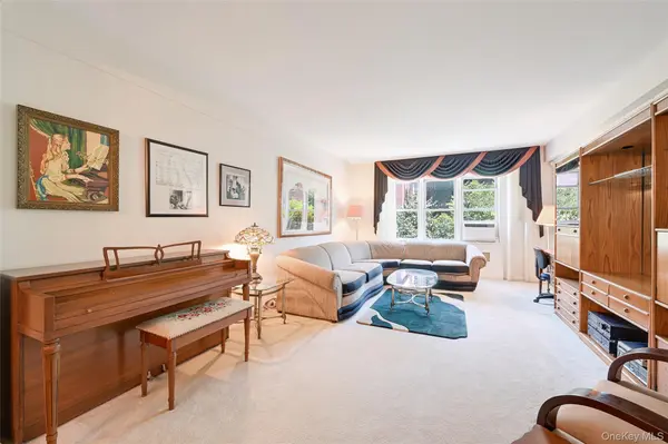 69-10 108th ST ##4J, Forest Hills, NY 11375