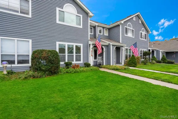 824 Birchwood Park DR, Middle Island, NY 11953