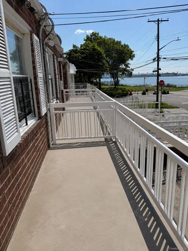 115-08 Poppenhusen AVE, College Point, NY 11356