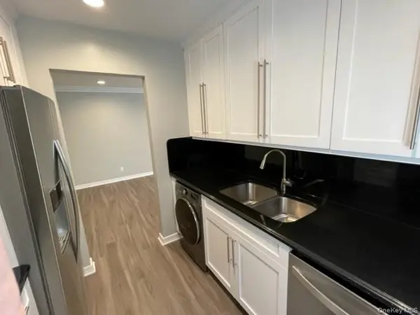 91 South Clinton AVE #7B, Bay Shore, NY 11706