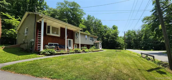 102 Berme RD, Port Jervis, NY 12771
