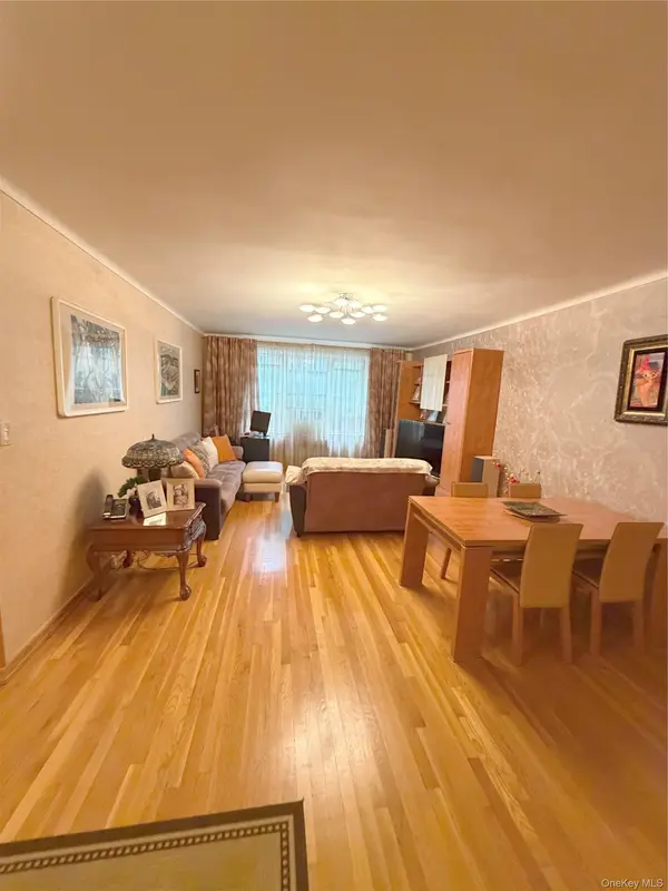 64-11 99th ST #302, Rego Park, NY 11374