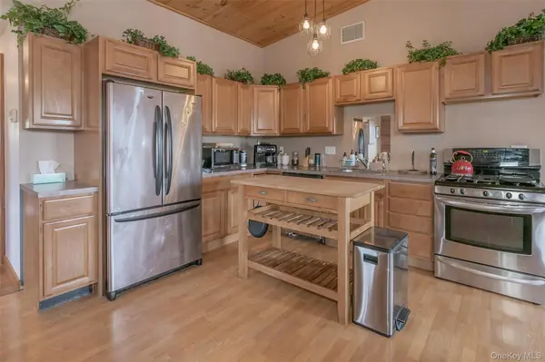31 Main #PH, Warwick, NY 10990