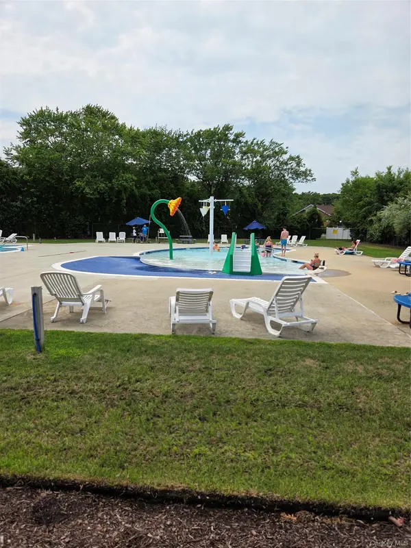 49 Fargo #49, Coram, NY 11727