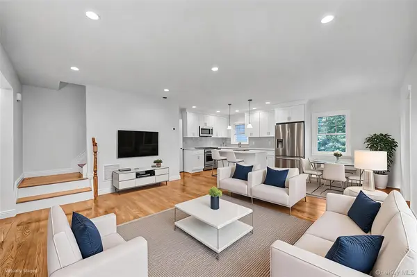 52 Norfeld BLVD, Elmont, NY 11003