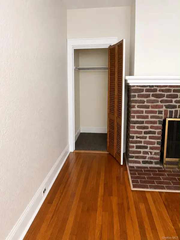 247 Nuber AVE #2, Mount Vernon, NY 10553