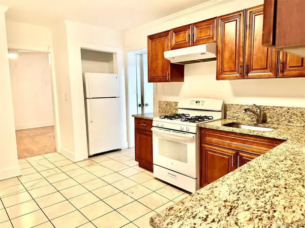 232 Fifth AVE #S (right side), Pelham, NY 10803
