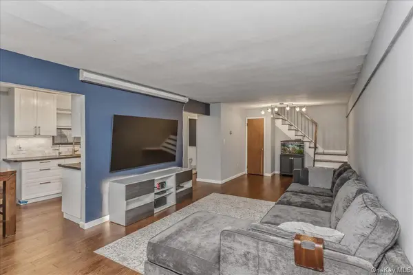 6117 231st ST #2, Oakland Gardens, NY 11364