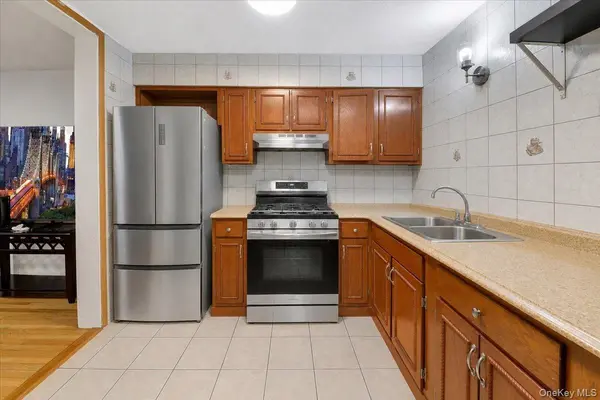 2066 Cicero AVE, Bronx, NY 10473