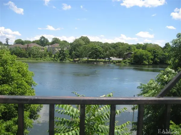 240-250 Pelham RD, New Rochelle, NY 10805
