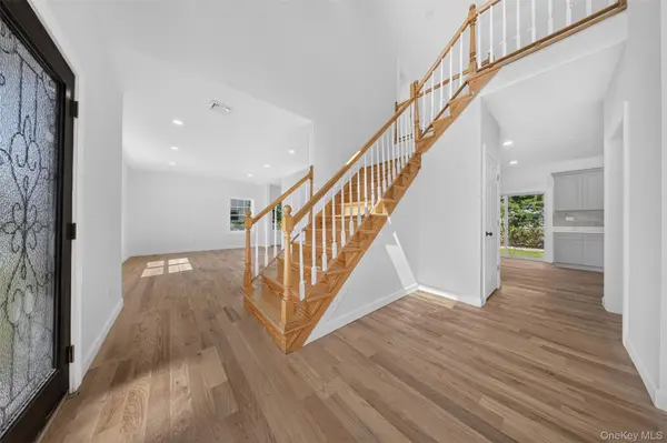 139 Miller AVE, Amityville, NY 11701