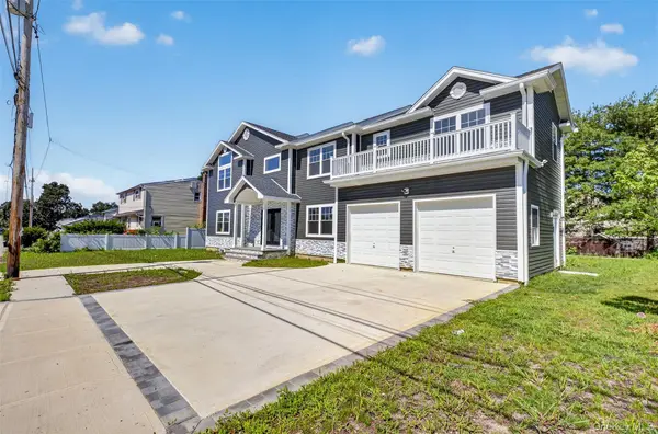 139 Miller AVE, Amityville, NY 11701