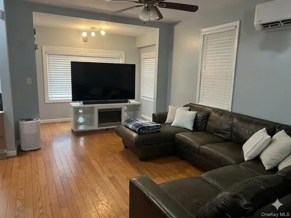 160-06 111th AVE, Jamaica, NY 11433