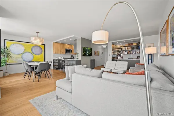 2500 Johnson AVE #11P, Bronx, NY 10463