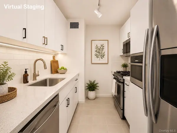 15038 Union TPKE #8M, Flushing, NY 11367