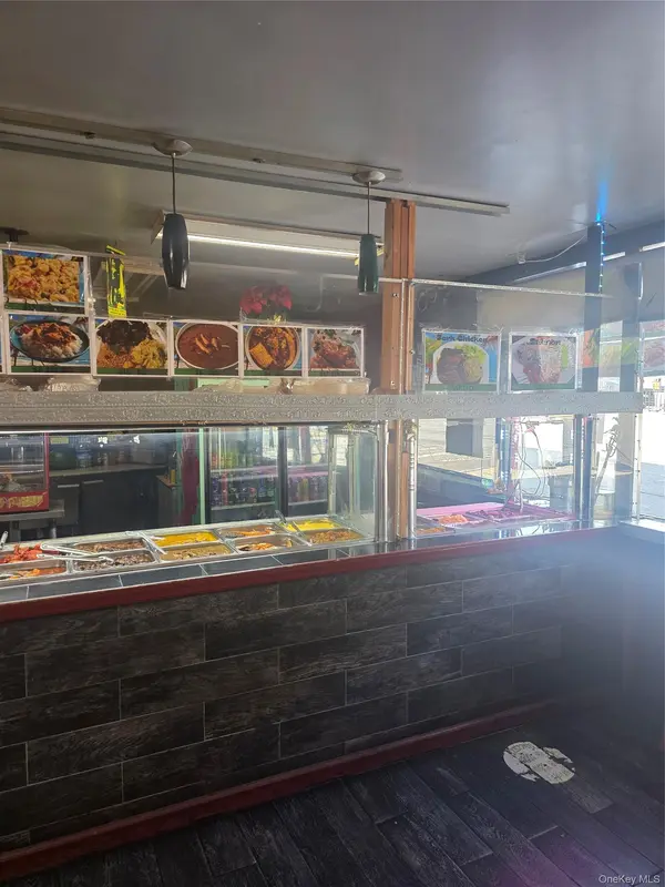 21925 N Conduit AVE, Springfield Gardens, NY 11413