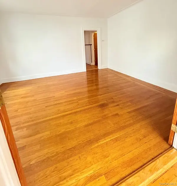 2937 213th ST, Bayside, NY 11360