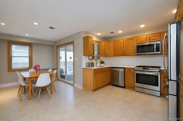 124 Reid Ave, Staten Island, NY 10305