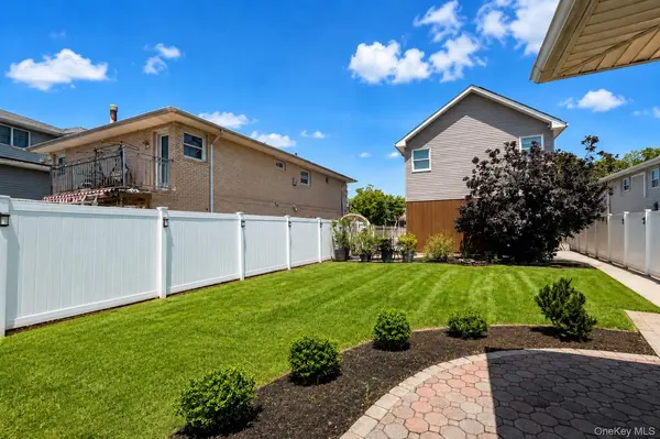 124 Reid Ave, Staten Island, NY 10305
