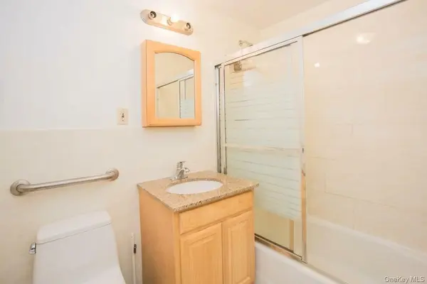 13708 S 31st RD #5D, Flushing, NY 11354