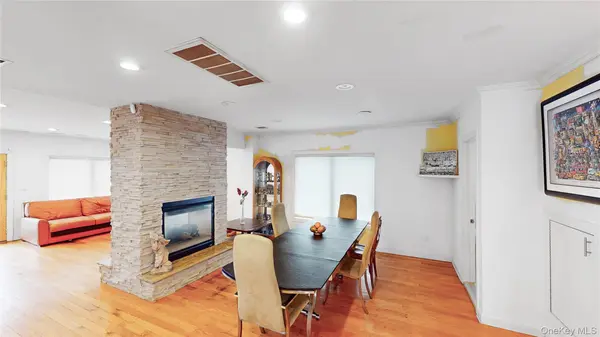 145 Kingston BLVD, Island Park, NY 11558