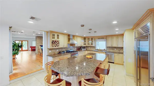 145 Kingston BLVD, Island Park, NY 11558