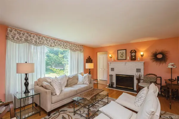 199 N Country RD, Port Jefferson, NY 11777