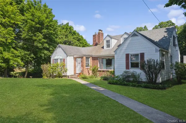 199 N Country RD, Port Jefferson, NY 11777