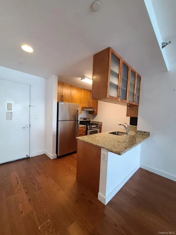40-22 College Point BLVD #12D, Flushing, NY 11354