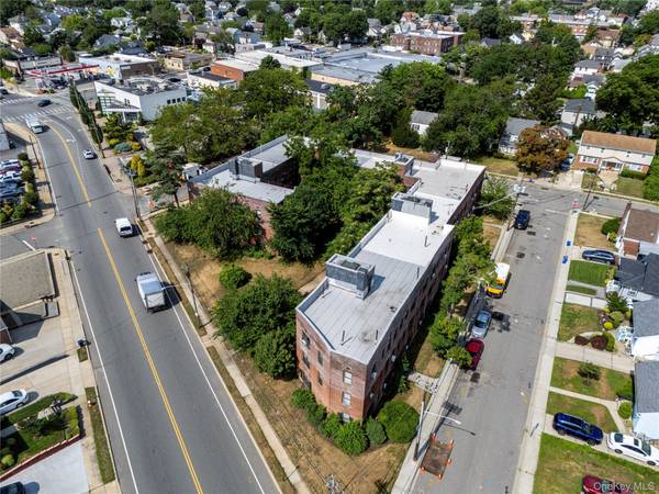 32-40 N Long Beach RD, Rockville Centre, NY 11570