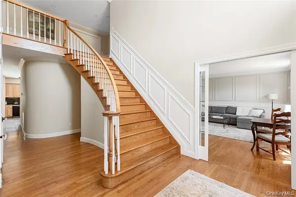 15 Teal CRES, Great River, NY 11739