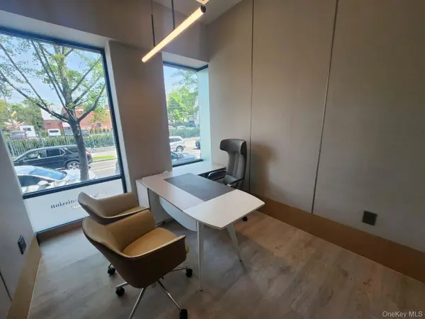 42-08 Bowne ST #102, Flushing, NY 11355