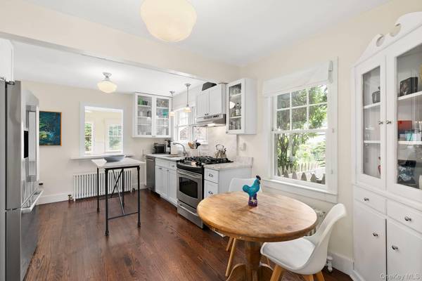98 Sherrill RD, East Hampton, NY 11937