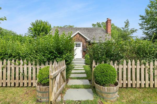 98 Sherrill RD, East Hampton, NY 11937