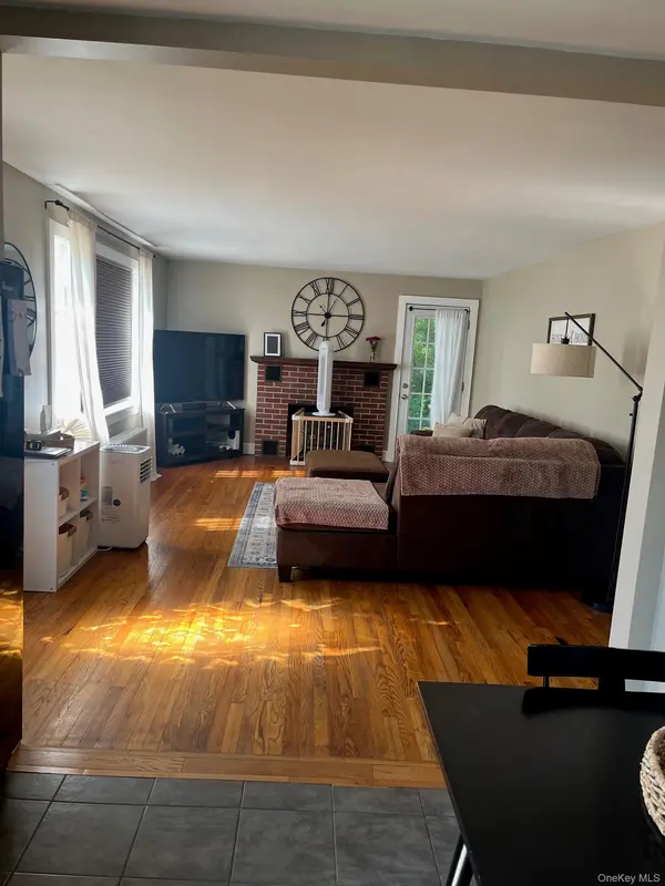 1067 Codwise ST, Kingston, NY 12401