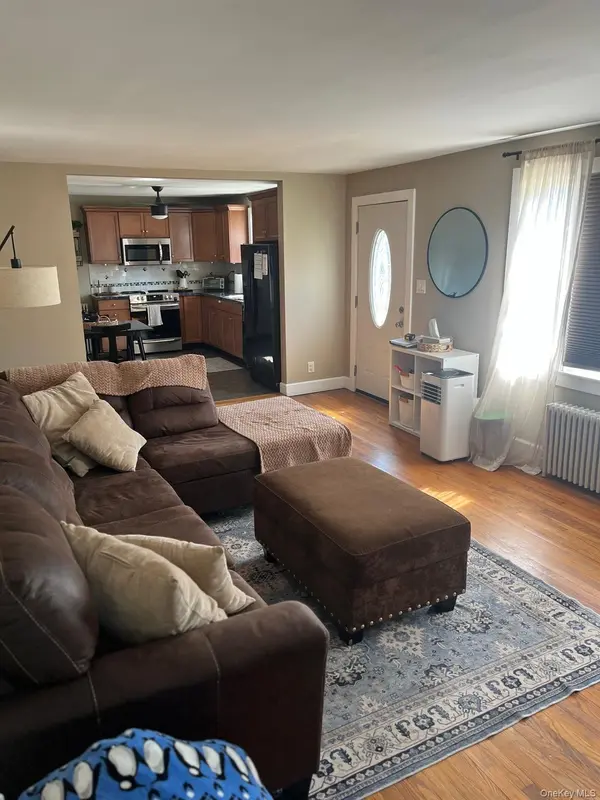 1067 Codwise ST, Kingston, NY 12401