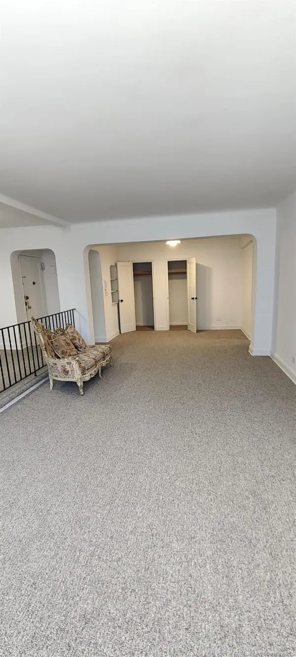 9941 64 AVE #c12, Rego Park, NY 11374
