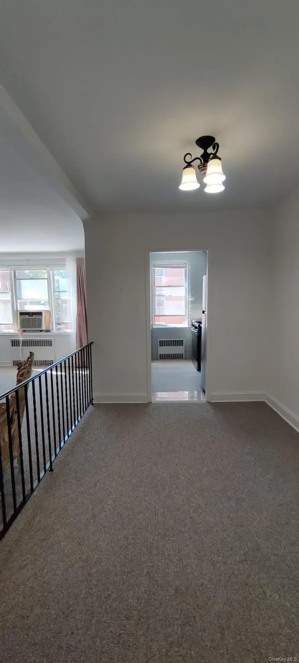 9941 64 AVE #c12, Rego Park, NY 11374