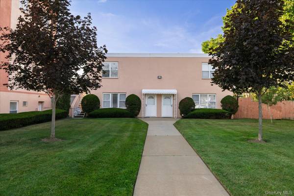 1861 Grand AVE #A2, Baldwin, NY 11510