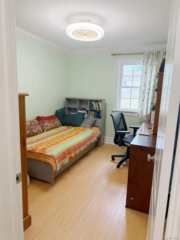 223-30 65th AVE #A, Oakland Gardens, NY 11364