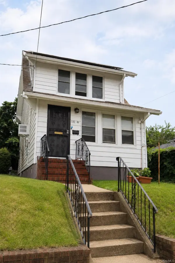 100-49 198th ST, Hollis, NY 11423