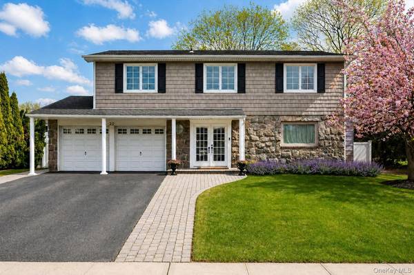 22 Delaware AVE, Jericho, NY 11753